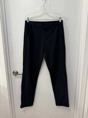 Oakley Regular Fit Black Performance Chino Pants Size US 32